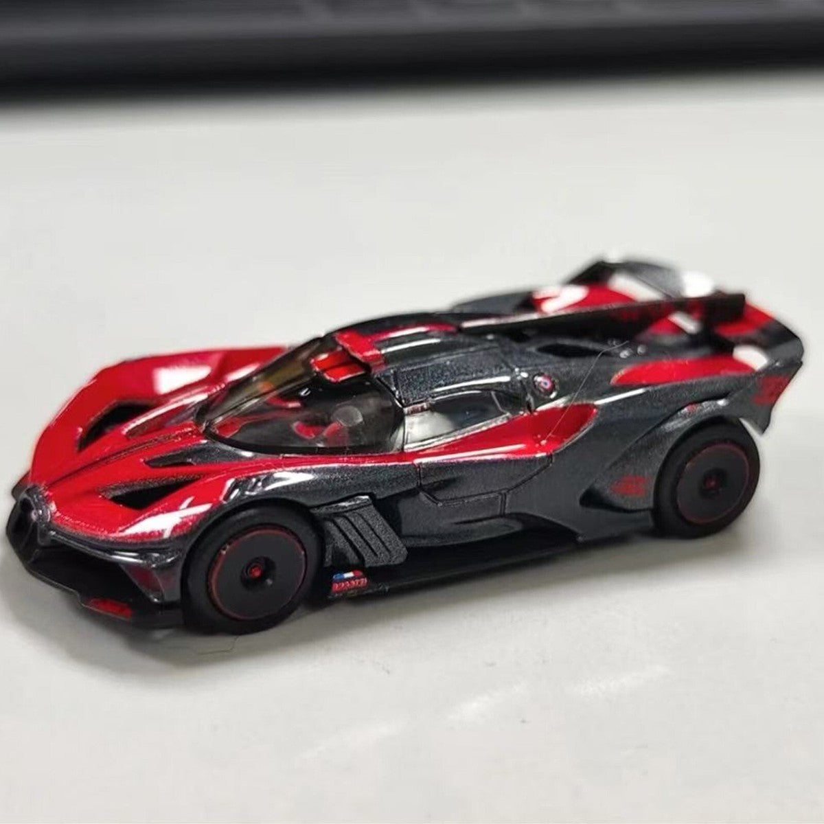 BURAGO 1:64 BUGATTI BOLIDE