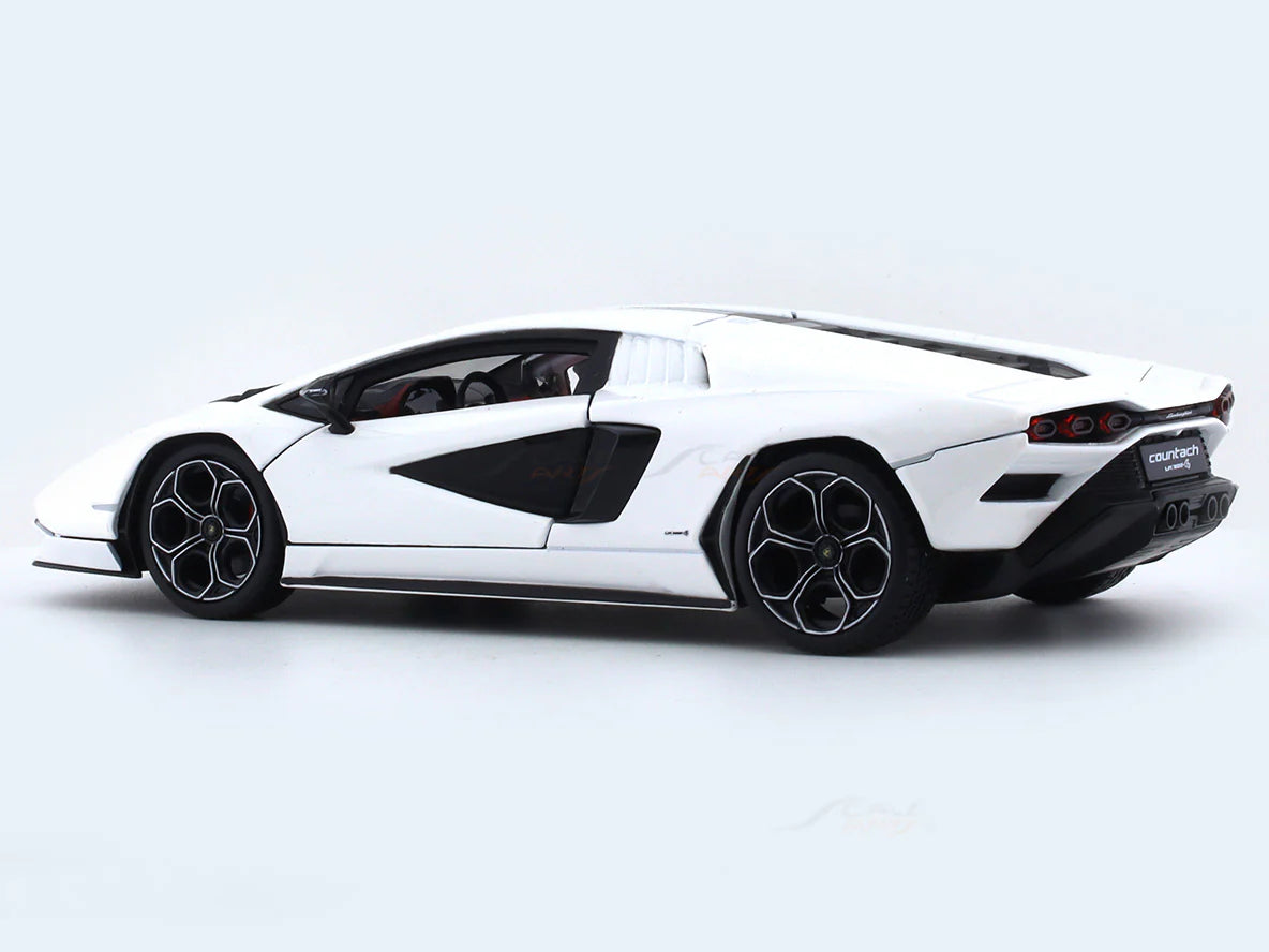 BURAGO 1:64 LAMORGHINI COUNTACH WHITE