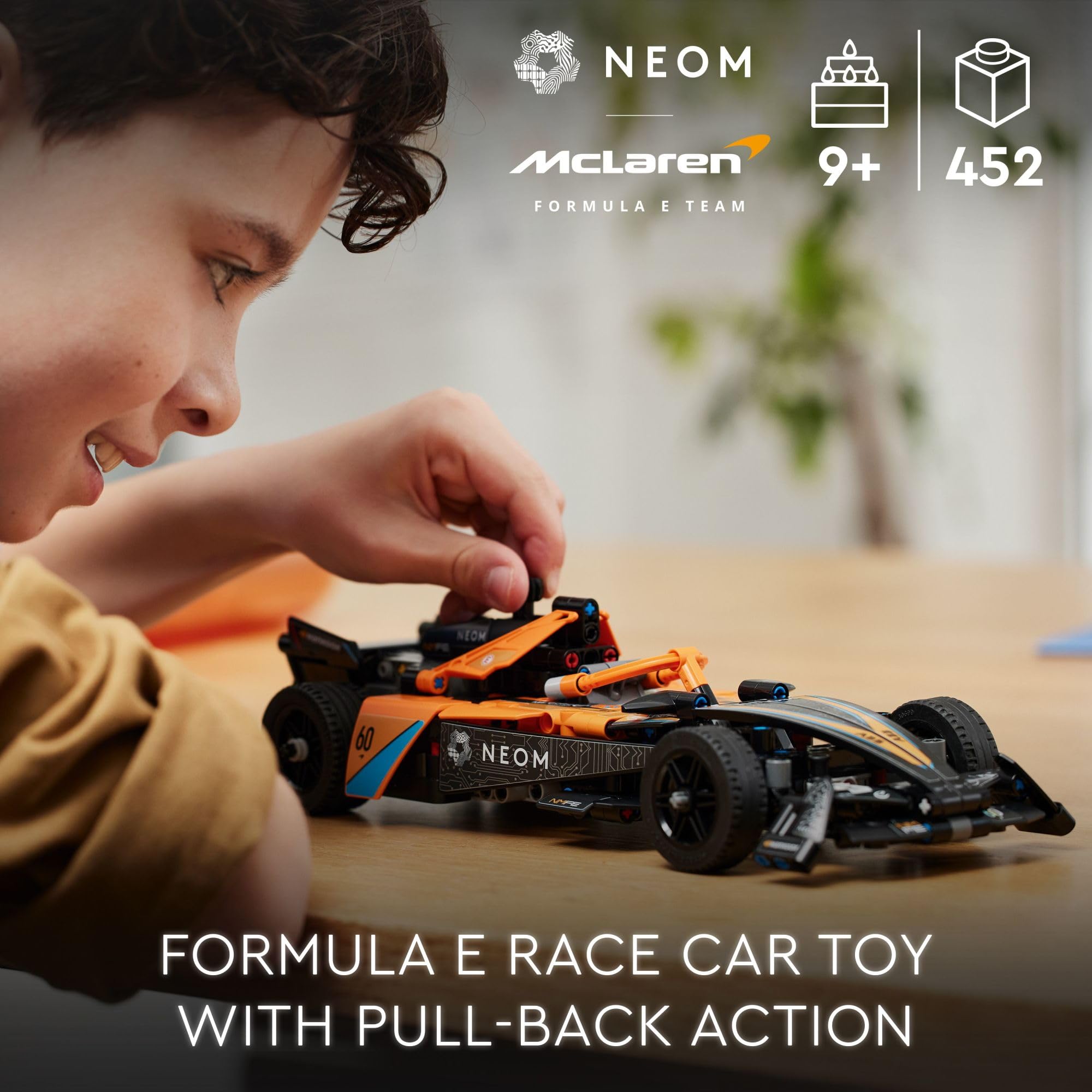 LEGO NEOM MCLAREN FAORMULA E