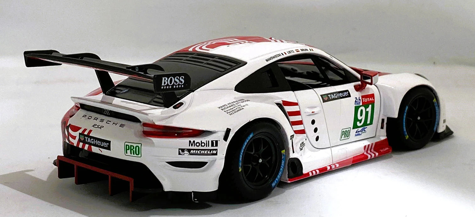MAISTO BURAGO PORSCHE 911 COLLECTIBLE WHITE