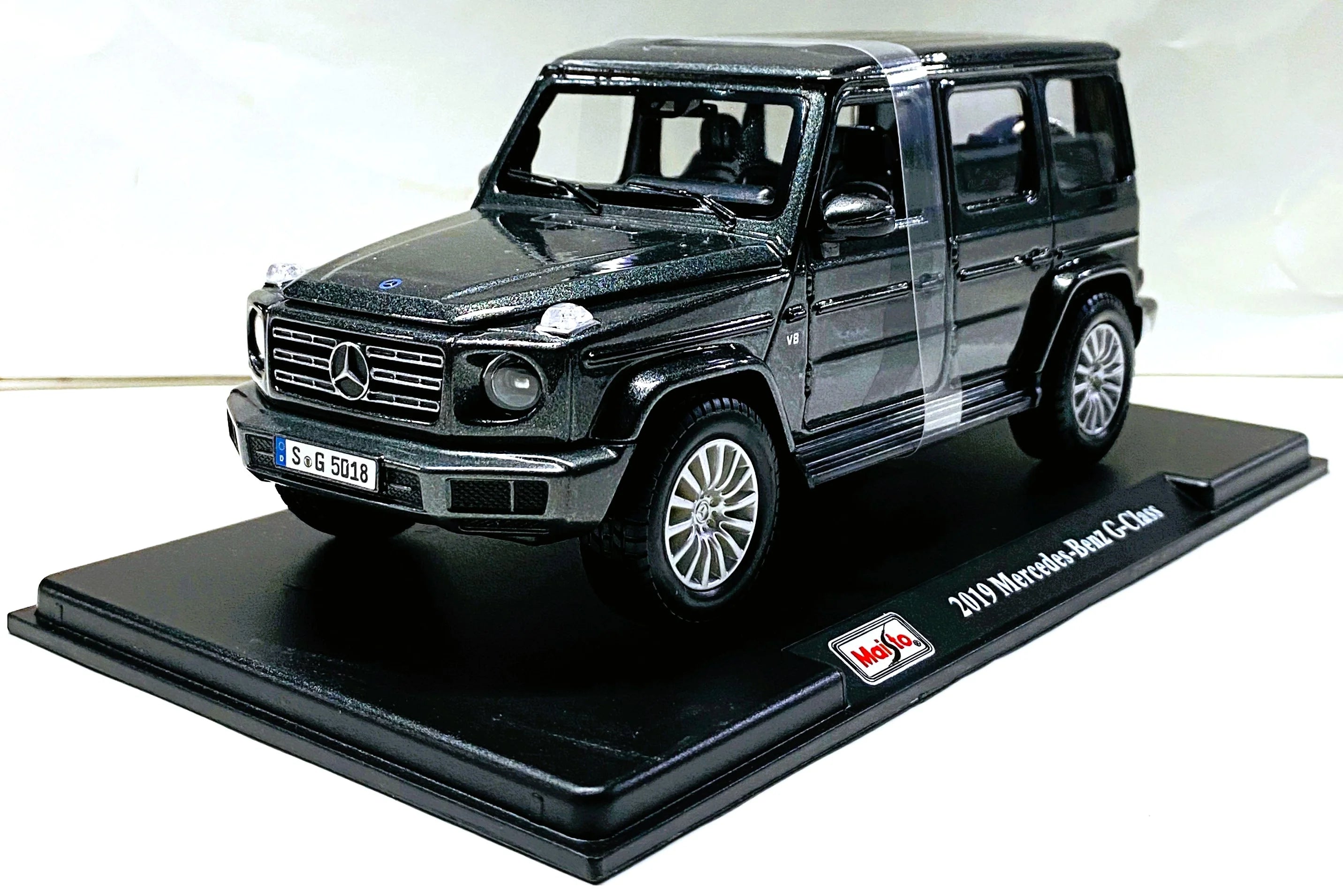 MAISTO MERCEDES BENZ G CLASS