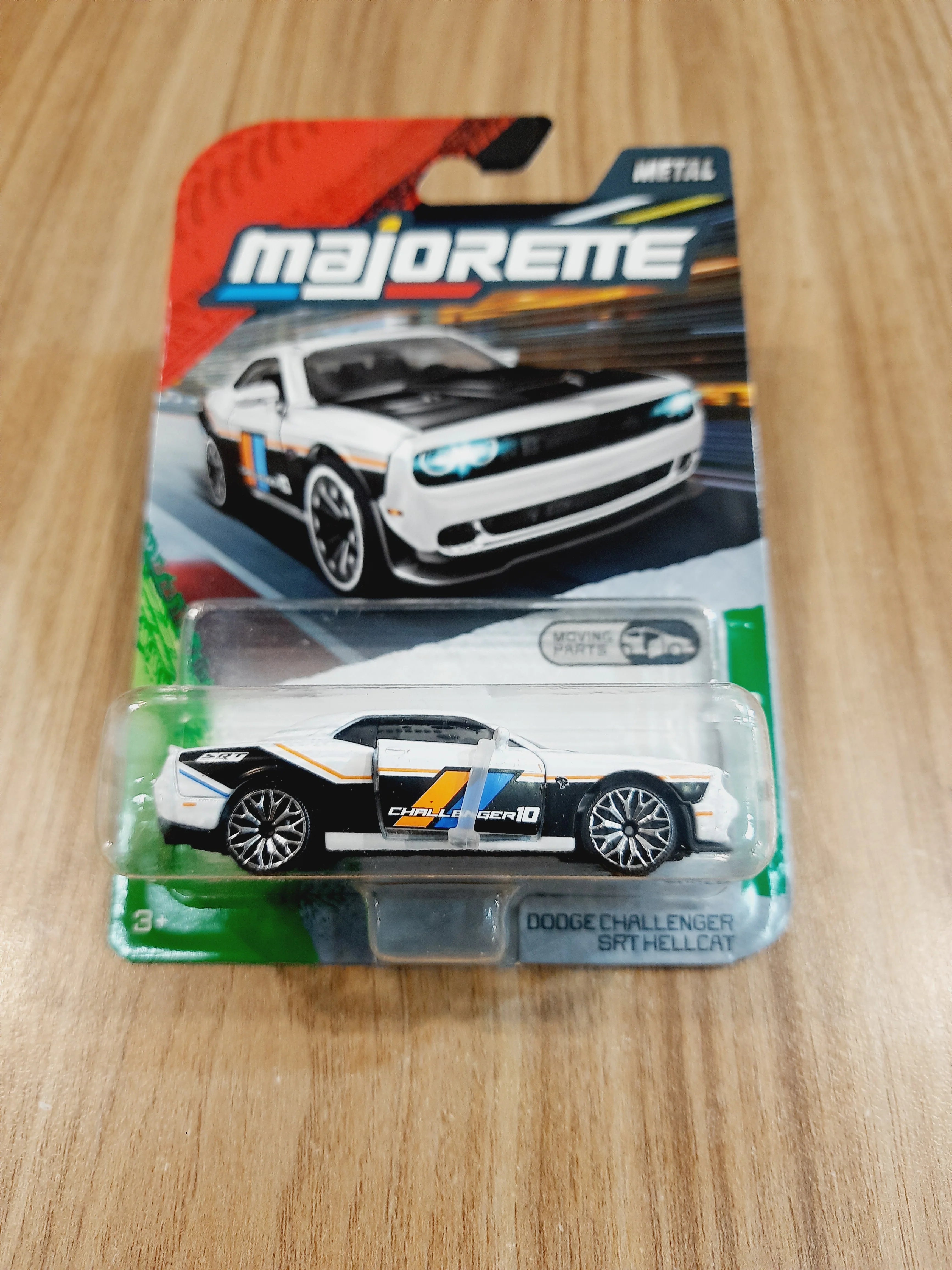 MAJORETTE RACING PREMIUM CAR DODGE CHALLENGER SRTHELLCAT