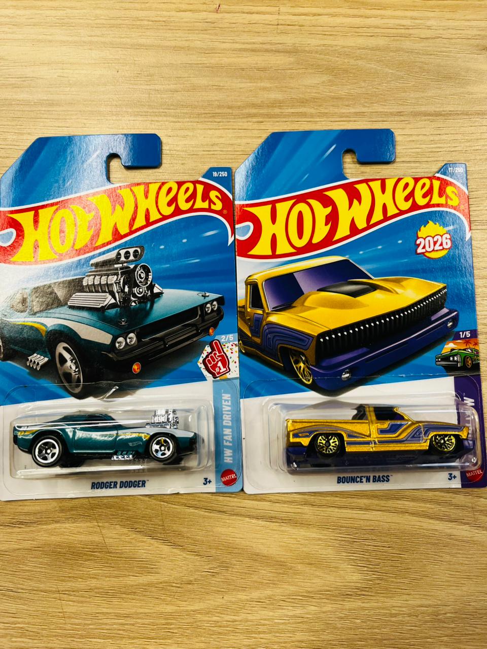HOTWHEELS BASIC CAR ASSORTMENT A CASE RODGER DODGER + BOUNCE N BASS