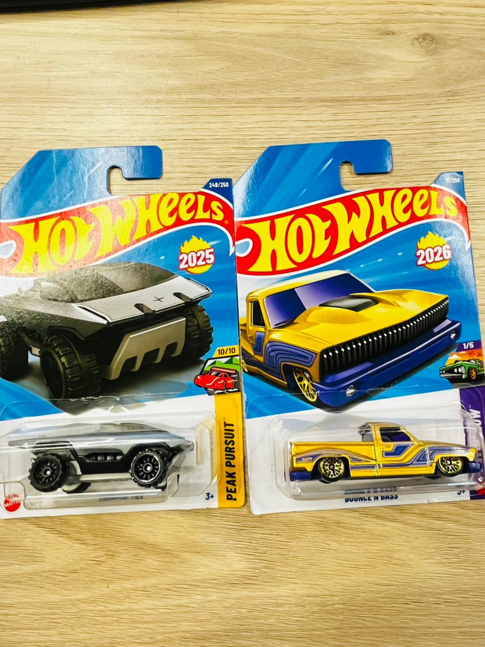 HOTWHEELS BASIC CAR ASSORTMENT A CASE POLESTAR TRX + BOUNCE N BASS