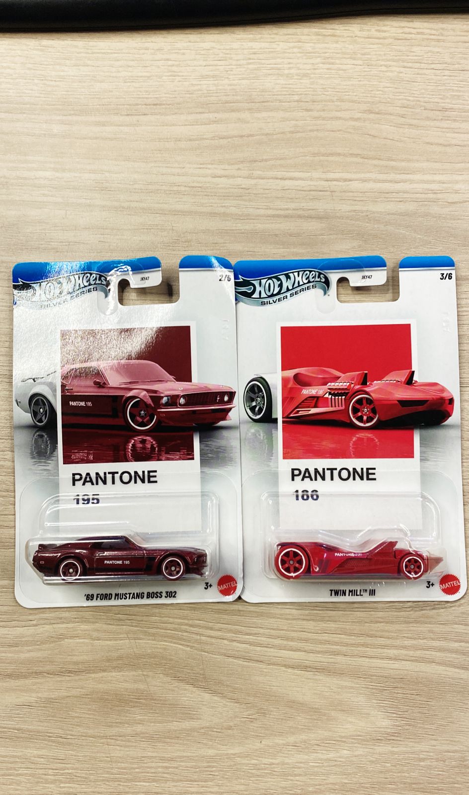 HOTWHEELS THEMED AUTO SILVER SERIES PANTONE 69 FORD MUSTANG BOSS + TWIN MILL