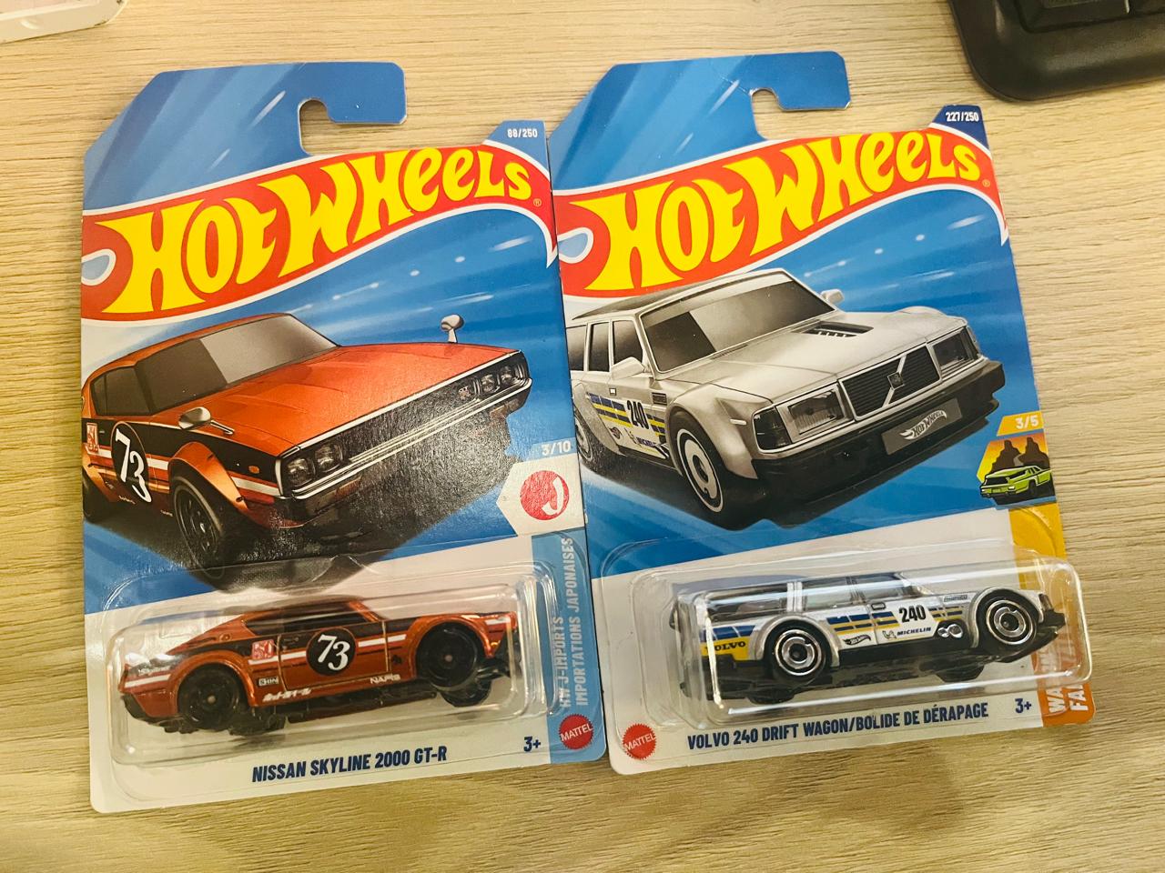HOTWHEELS BASIC CAR 2026 E CASE NISSAN 2000 GTR + VOLVO 240 + RENAULT ESPACE
