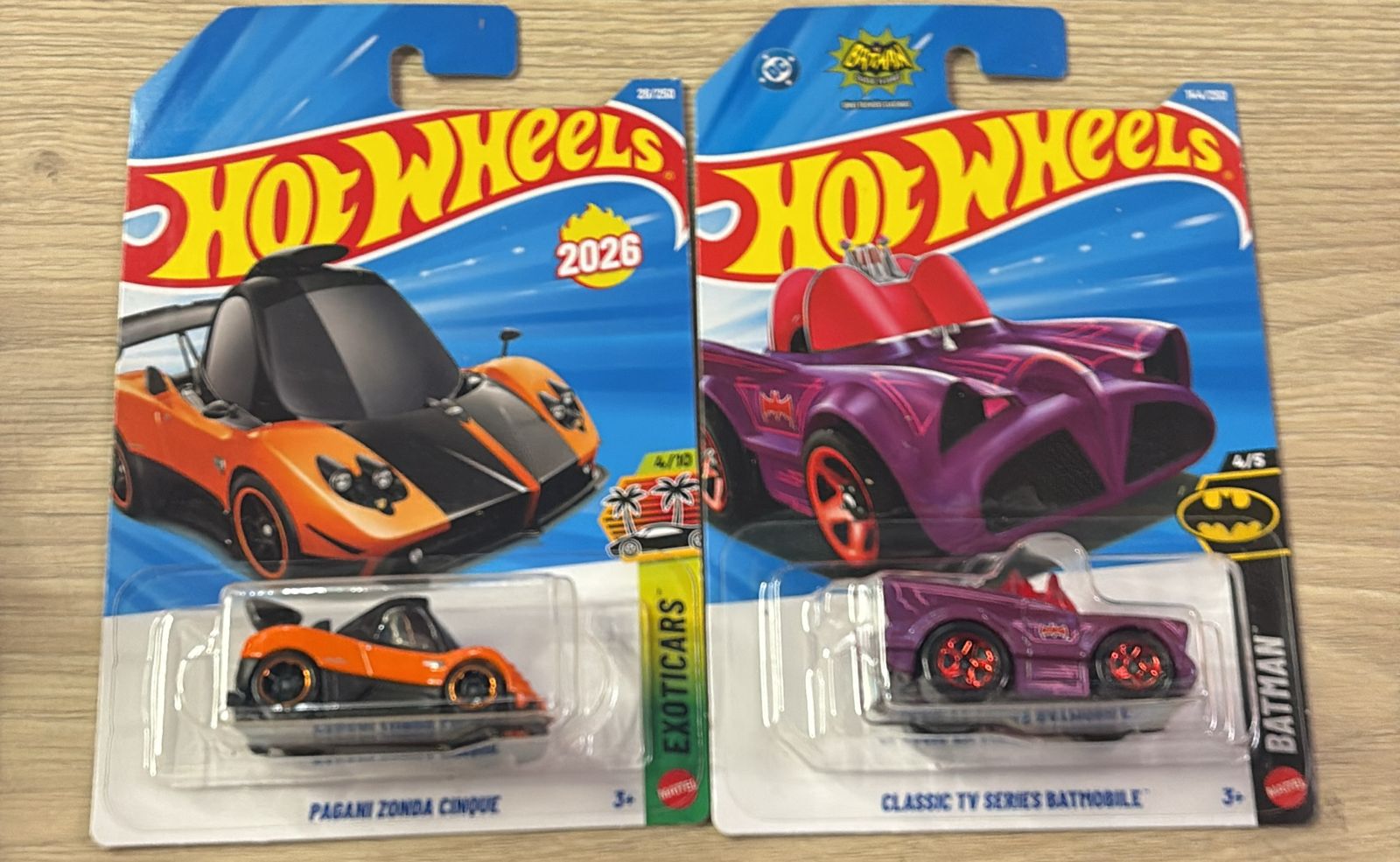 HOTWHEELS BASIC CAR 2026 H CASE FORD MUSTANG MACH E + BATMOBILE + PAGANI ZONDA
