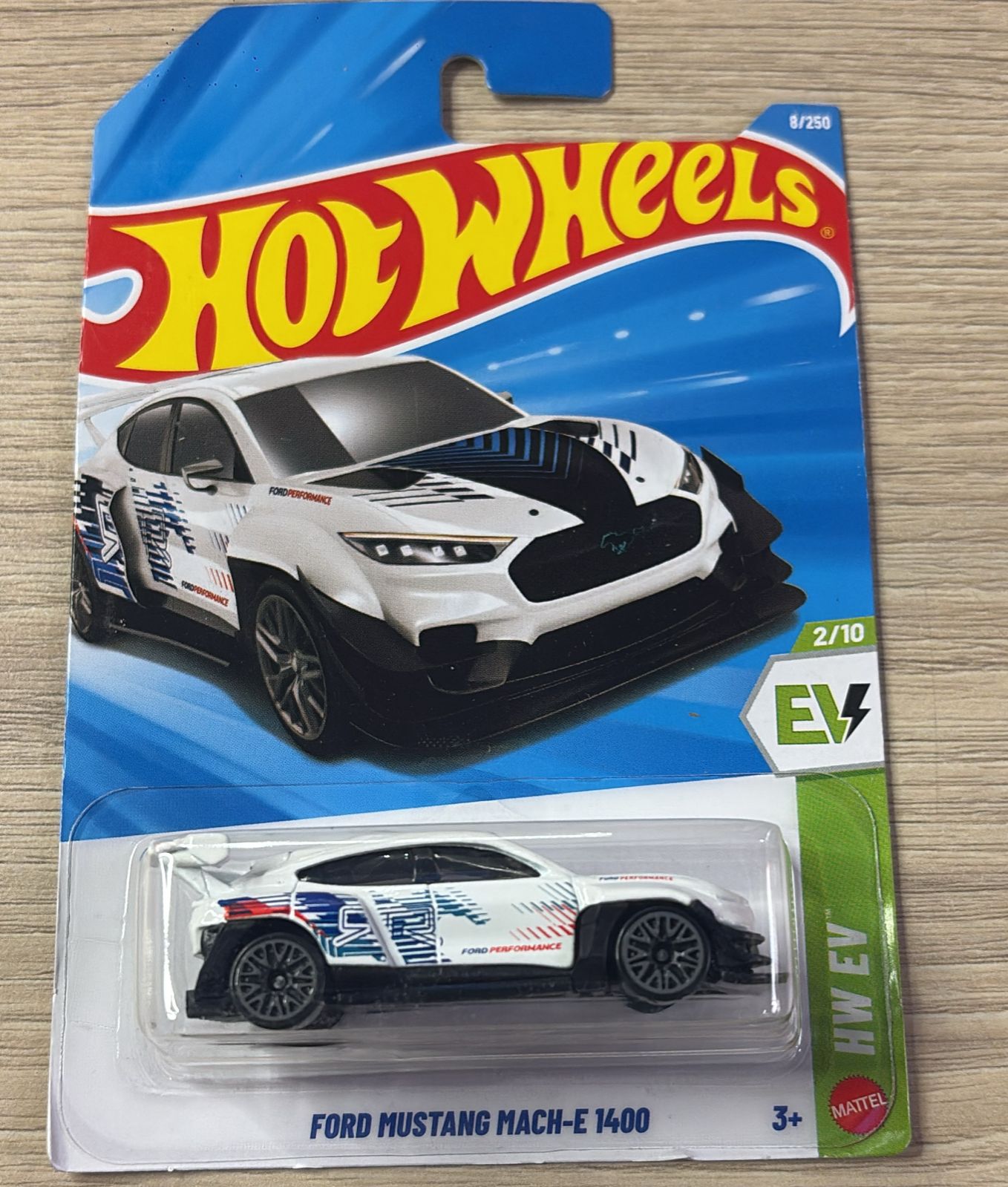 HOTWHEELS BASIC CAR 2026 H CASE FORD MUSTANG MACH E + BATMOBILE + PAGANI ZONDA