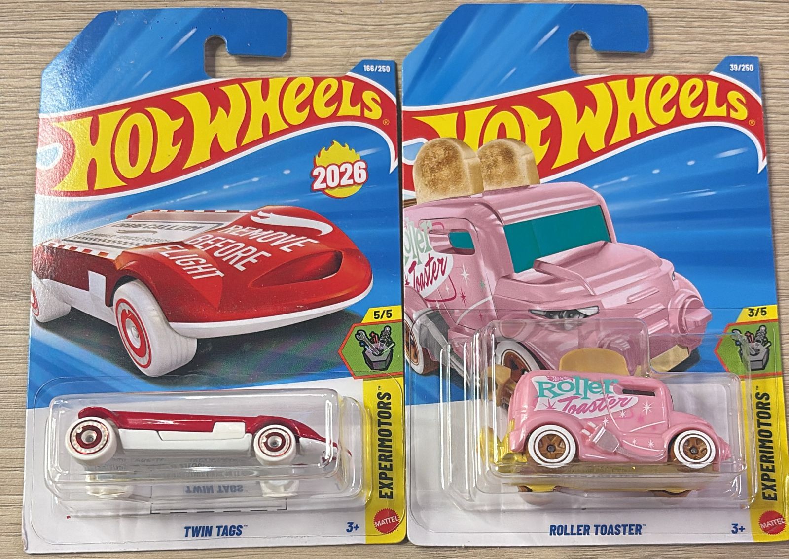 HOTWHEELS BASIC CAR 2026 H CASE PORSCHE 911 CARRERA + TWIN TAGS + ROLLER TOASTER