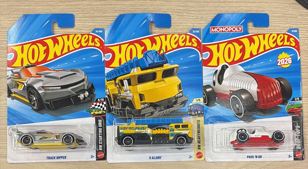 HOTWHEELS BASIC CAR 2026 J CASE FERRARI SF90 + LOTUS SPORT + PASS N GO + 5 ALARM + TRACK RIPPER