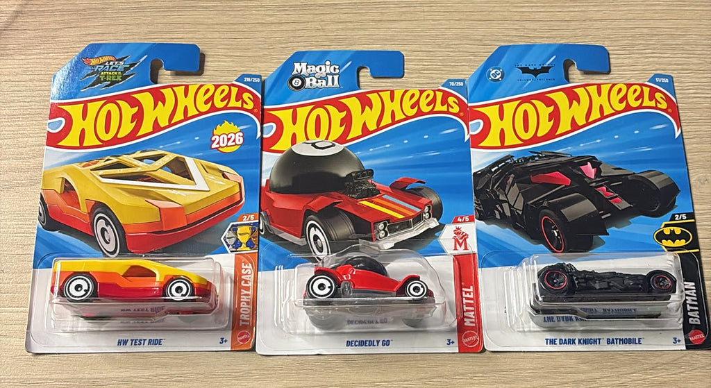 HOTWHEELS BASIC CAR 2026 L CASE FERRARI 365 + TEST RIDE + DECIDEDLY GO + BATMOBILE