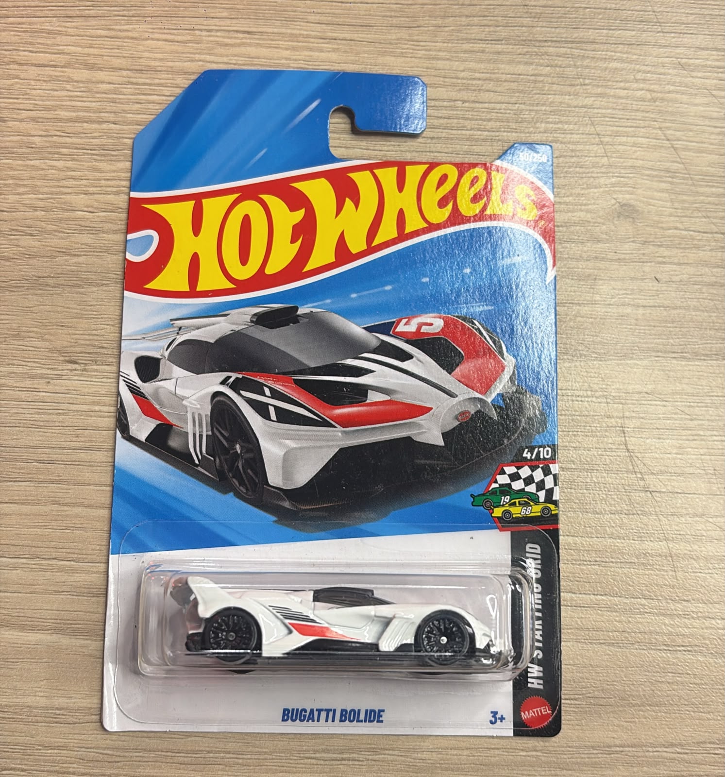 HOTWHEELS BASIC CAR 2026 L CASE BUGATTI BOLIDE + 68 CORVETTE + STREET SHRIEKER + MOD MILL