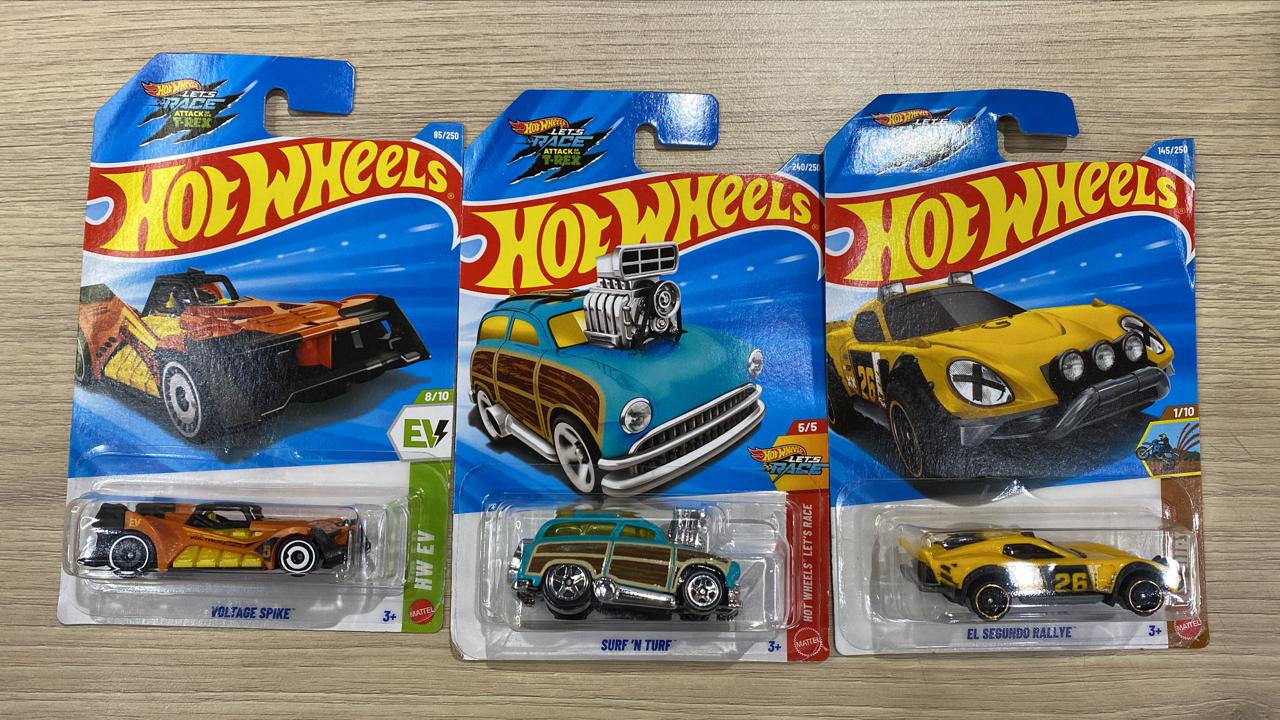 HOTWHEELS BASIC CAR 2026 N CASE FERRARI F2004 + VOLTAGE SPIKE + EL SEGUNDO RALLYE + SURF N TURF